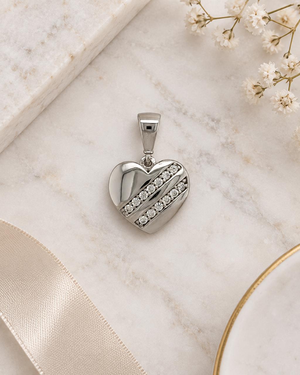 9ct White Gold & Cubic Zirconia Heart Pendant