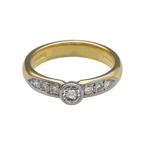18ct Gold & Diamond Set Solitaire Ring
