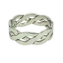 Load image into Gallery viewer, 9ct White Gold 7mm Celtic Band Ring
