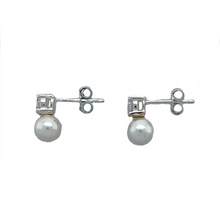 Load image into Gallery viewer, New 925 Silver Cubic Zirconia &amp; Pearl Stud Earrings with the weight 1.80 grams. The cubic zirconia stone is 4mm diameter and the pearl stones are each approximately 6mm
