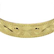 Load image into Gallery viewer, New 9ct Solid Gold Patterned Baby Bangle with the weight 12.20 grams and the diameter of 4.6cm. The width of the bangle is 9mm high
