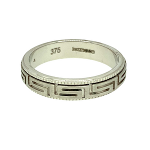New 9ct White Gold 4mm Greek Key Patterned Band Ring in size N with the weight 3.60 grams. The greek key patterned band moves independently from the surrounding in a spinning movement 