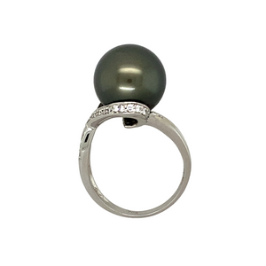 18ct White Gold Diamond & Grey Pearl Set Dress Ring