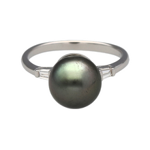 Load image into Gallery viewer, 18ct White Gold Diamond &amp; Grey Pearl Set Ring
