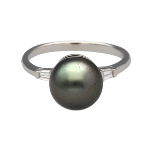 18ct White Gold Diamond & Grey Pearl Set Ring