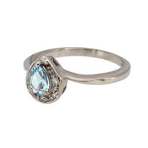 Preowned 18ct White Gold Diamond & Aquamarine Set Ring in size N with the weight 3.60 grams. The aquamarine stone is pear shaped and is 6mm by 5mm