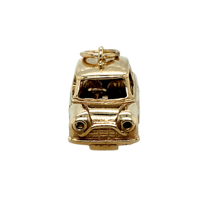 Preowned 9ct Yellow Gold Car Charm with the weight 6.20 grams and the wheels are movable