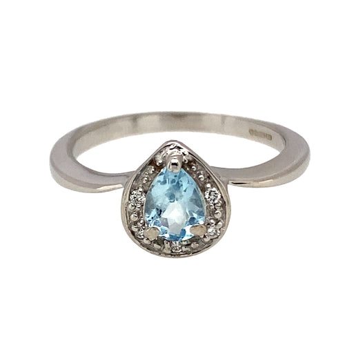 18ct White Gold Diamond & Aquamarine Set Ring