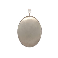 Load image into Gallery viewer, A New Silver Oval Locket with a Diamond Cut Pattern with the weight 4.30 grams. The locket is 3.2cm long including the bail by 2.1cm
