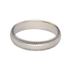 New 9ct White Gold Millgrain Wedding 4mm Band Ring in size N with the weight 2.90 grams