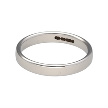 Load image into Gallery viewer, New 9ct White Gold Flat Court Shape Wedding 2.5mm Band Ring in size M with the weight 2.50 grams
