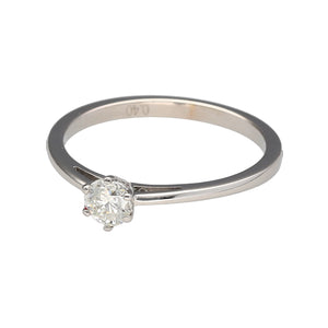 Preowned 18ct White Gold & Diamond Brilliant Cut Solitaire Ring in size S with the weight 2.80 grams. The Diamond is approximately 40pt at approximate clarity Si2 and colour M - O