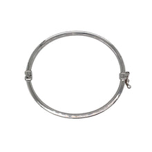 Load image into Gallery viewer, 925 Silver Patterned Hinged Bangle
