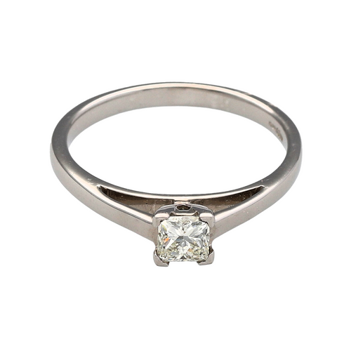 18ct White Gold & Princess Cut Diamond Solitaire Ring