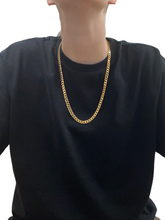 Load image into Gallery viewer, New 9ct Gold 24&quot; Curb Chain 26 grams
